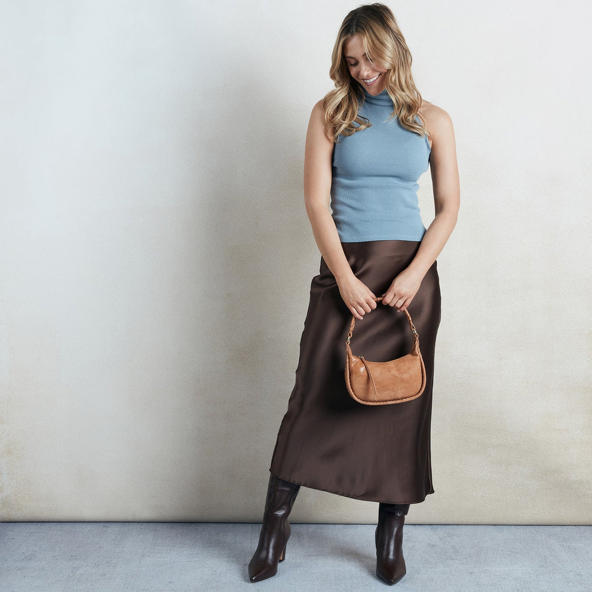 Mia Crescent Small Hobo In Buffed Leather - Whiskey