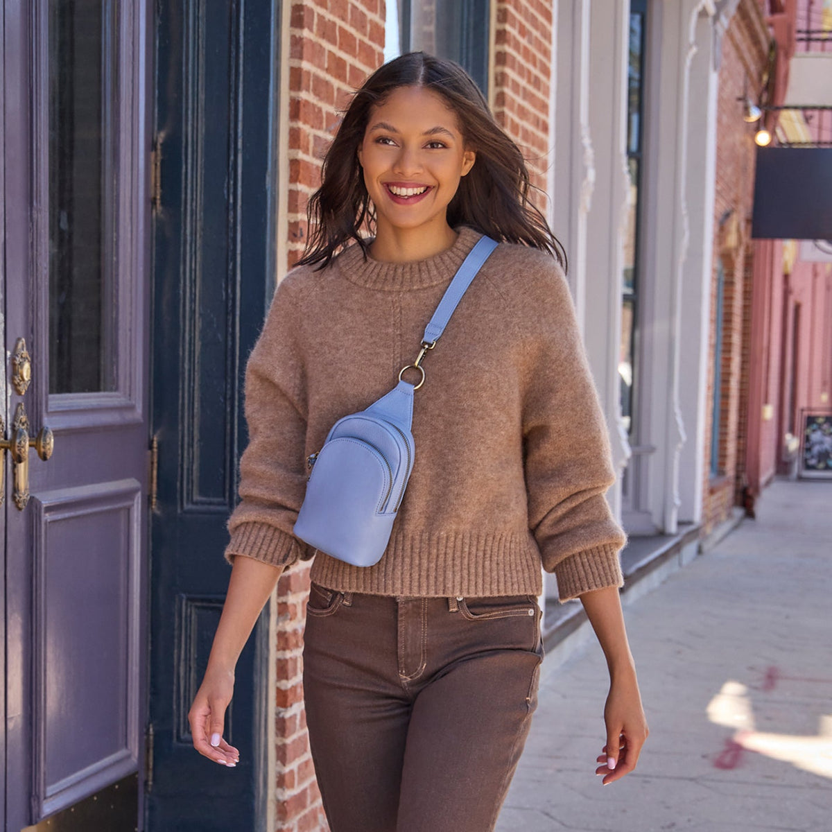 Cass Small Sling In Pebbled Leather - Seabreeze