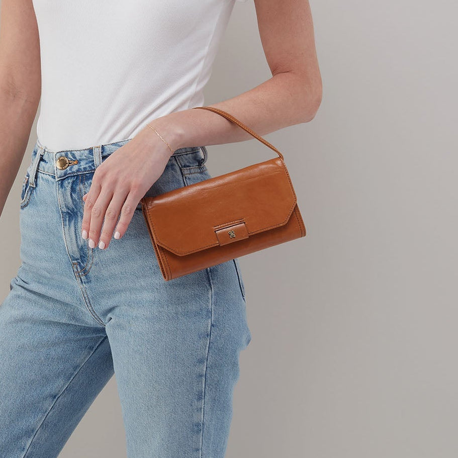 Romy Wallet Crossbody in Polished Leather - Truffle