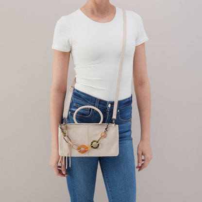 Sable Crossbody With Charm In Polished Leather - Pale Flax