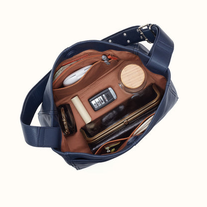Render Shoulder Bag In Pebbled Leather - Ink Navy
