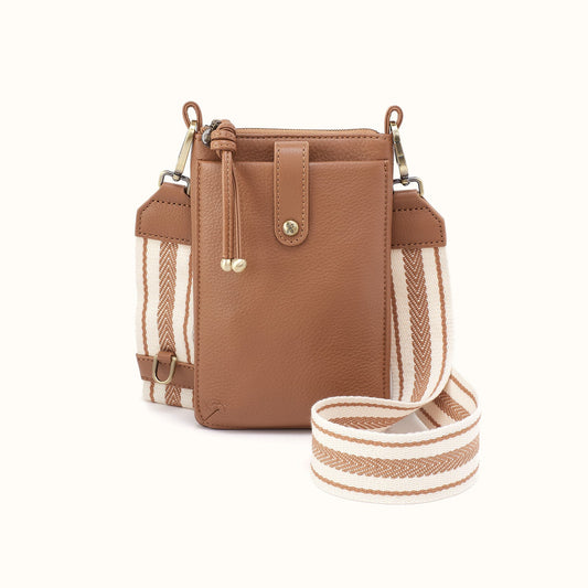 Cass Phone Crossbody In Pebbled Leather - Brown Sugar