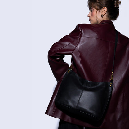 Pier Shoulder Bag In Pebbled Leather - Black