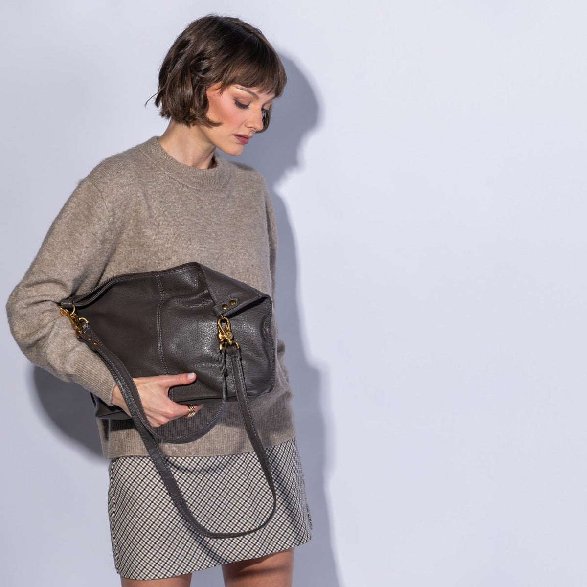 Pier Shoulder Bag In Pebbled Leather - Hearthstone