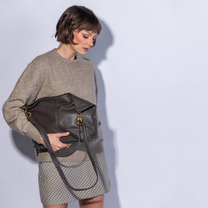Pier Shoulder Bag In Pebbled Leather - Hearthstone
