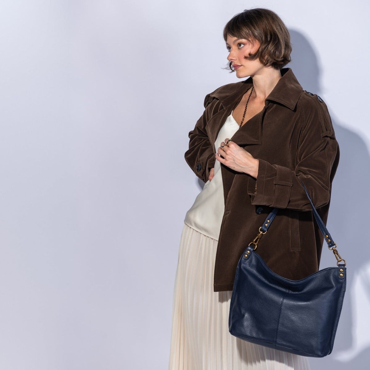 Pier Shoulder Bag In Pebbled Leather - Ink Navy