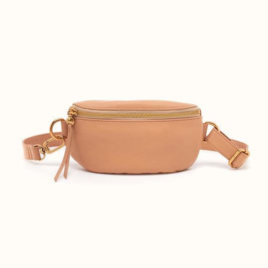 Fern Belt Bag In Pebbled Leather - Sandstorm