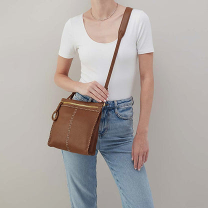 Austin Medium Crossbody In Pebbled Leather - Timber Brown