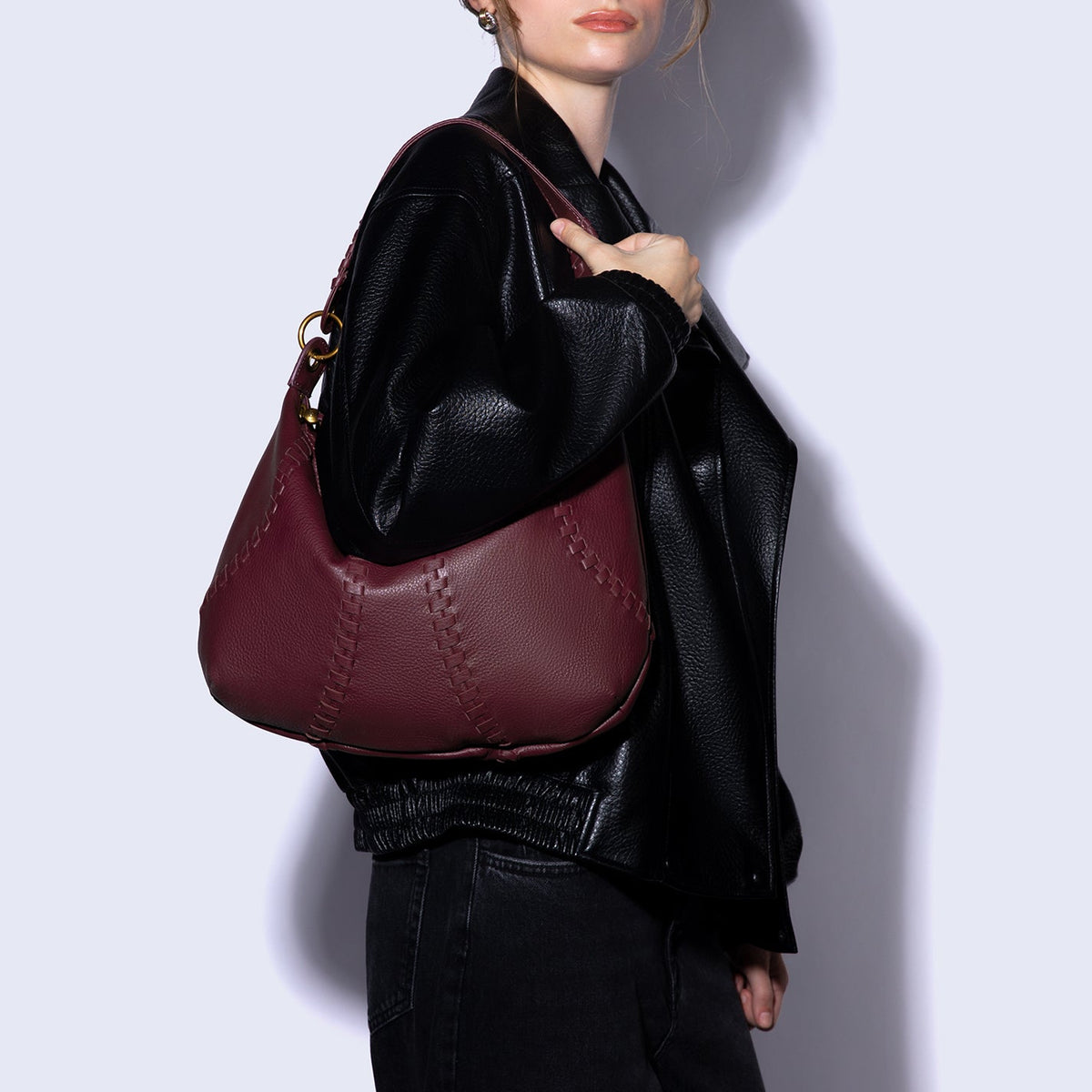 Opal Shoulder in Pebbled Leather - Mulberry Glaze