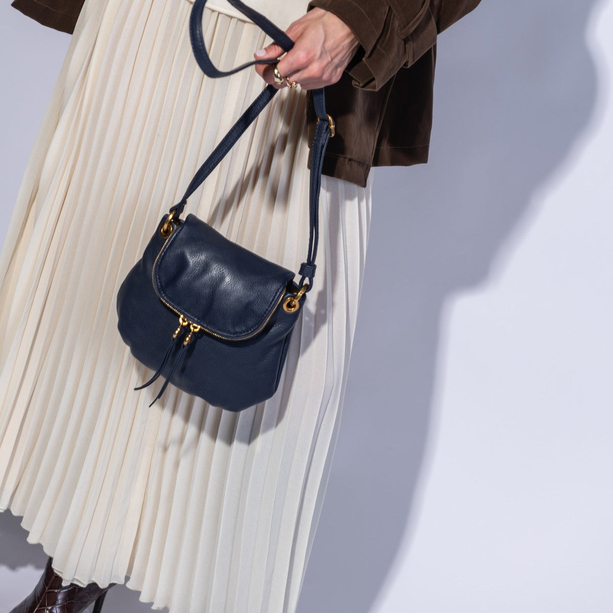 Fern Zip-Flap Crossbody In Pebbled Leather - Ink Navy