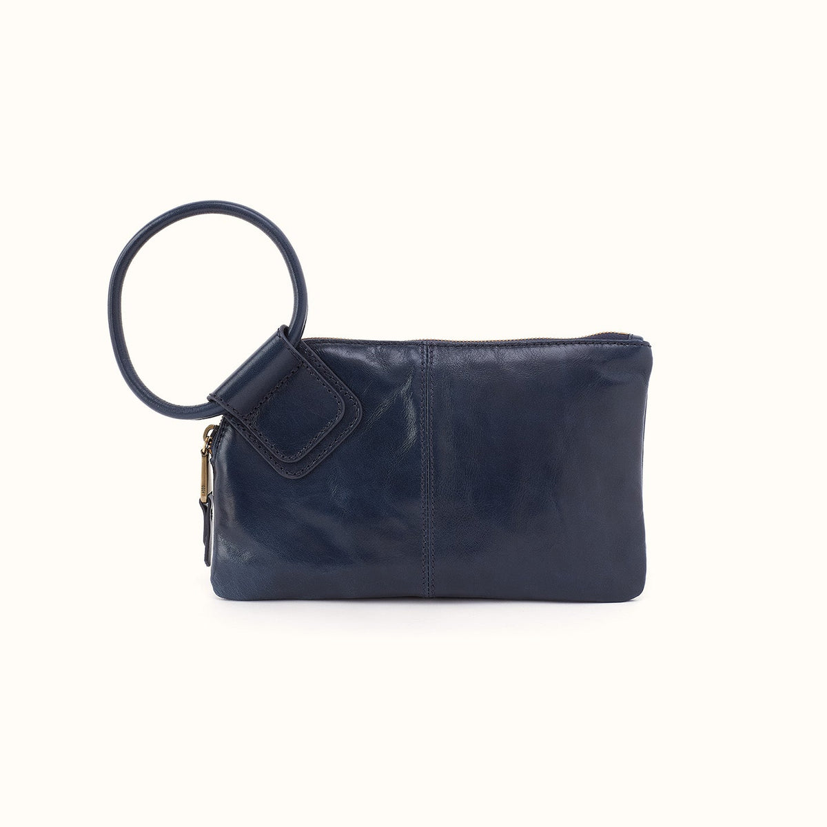 Sable Wristlet In Polished Leather - Ink Navy