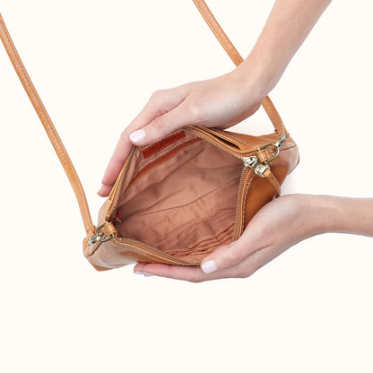 Darcy Crossbody In Polished Leather - Natural
