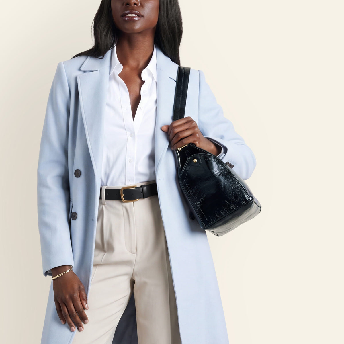 Seneca Shoulder Bag In Polished Leather - Black