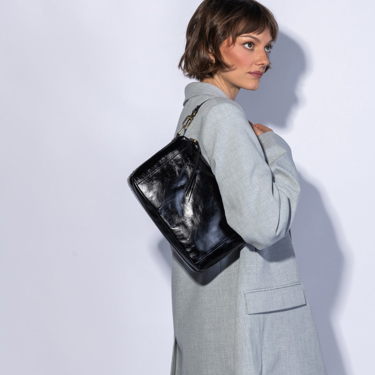 Darcy Carry-All Crossbody In Polished Leather - Black
