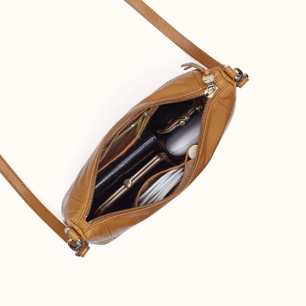 Darcy Carry-All Crossbody In Polished Leather - Natural