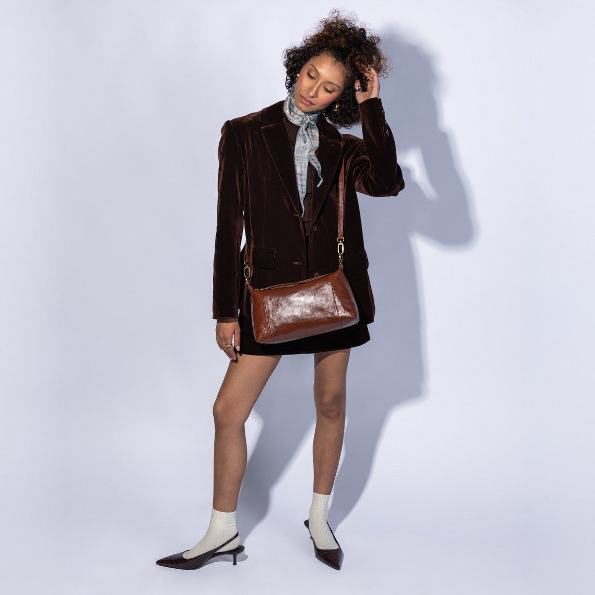 Darcy Shoulder In Polished Leather - Harvest Root