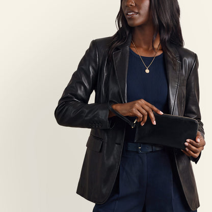 Jett Wristlet In Polished Leather - Black