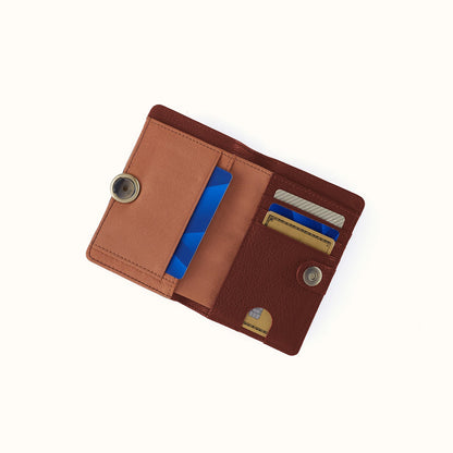 Hutton Small Wallet In Micrograin Leather - Saddlewood
