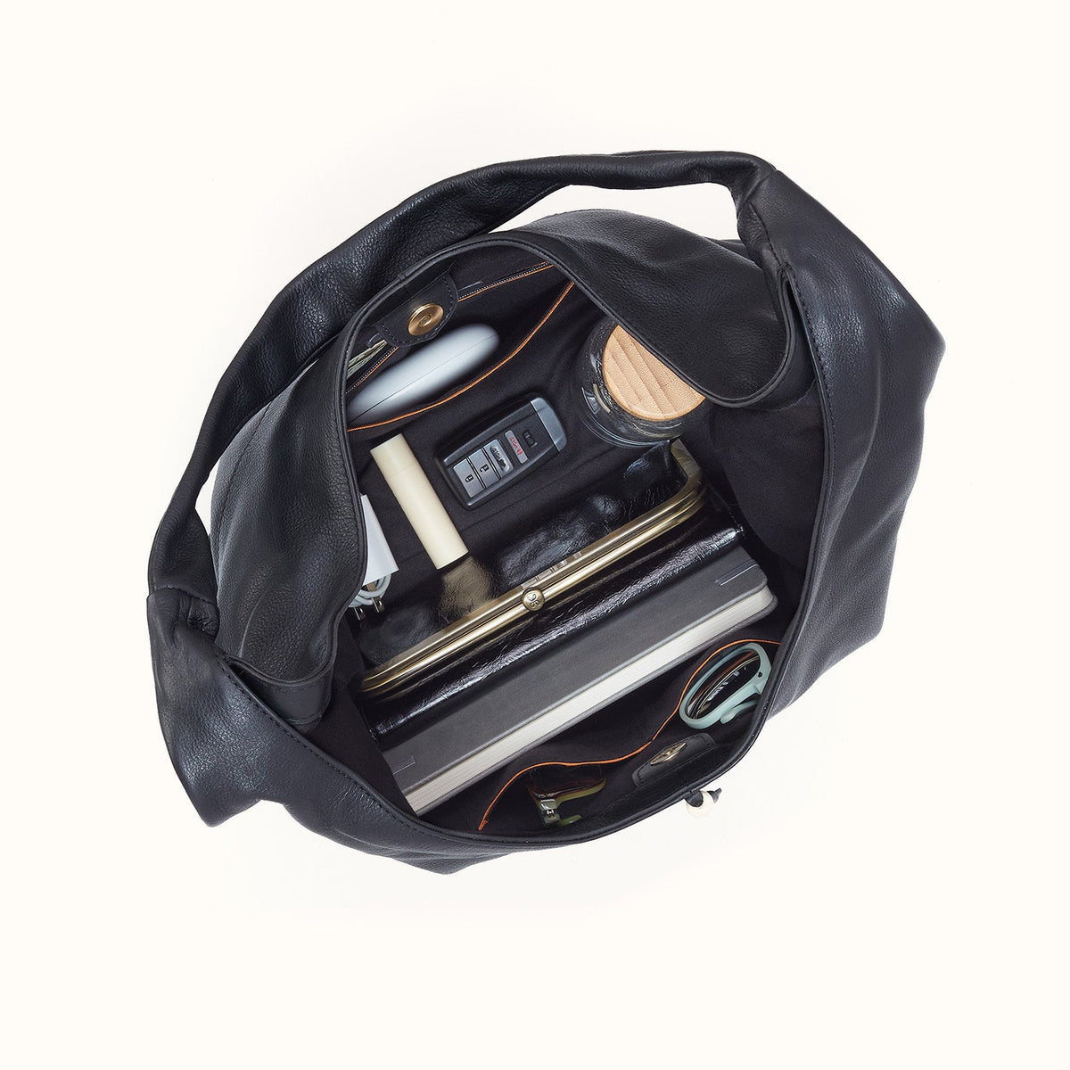 La Jolla Hobo In Cloud Leather - Black