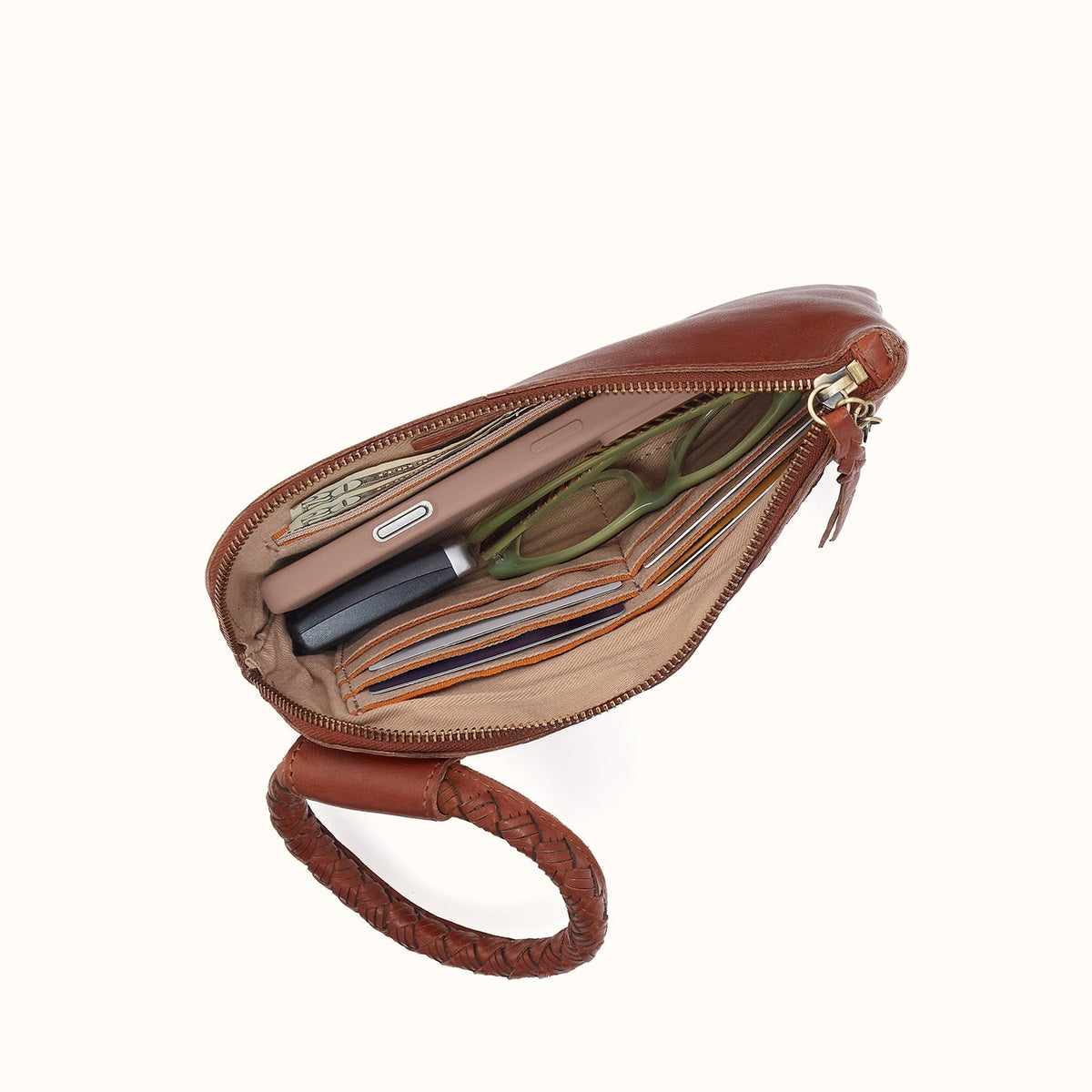 Sable Wristlet In Washed Leather - Kindling Brown