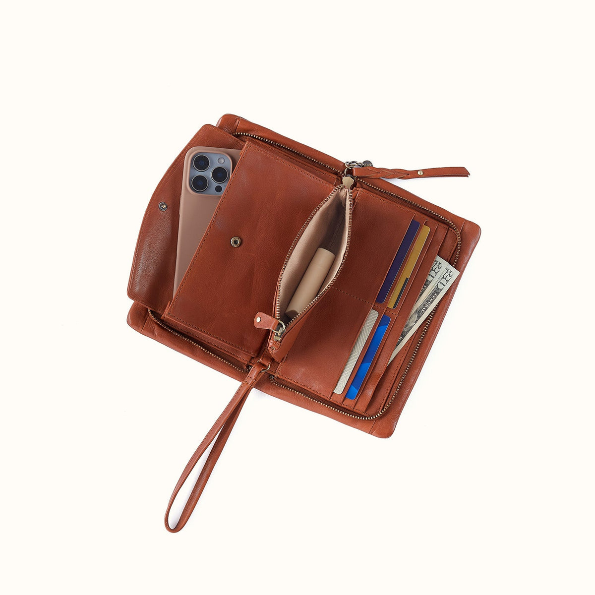 Evolve Wristlet In Washed Leather - Kindling Brown